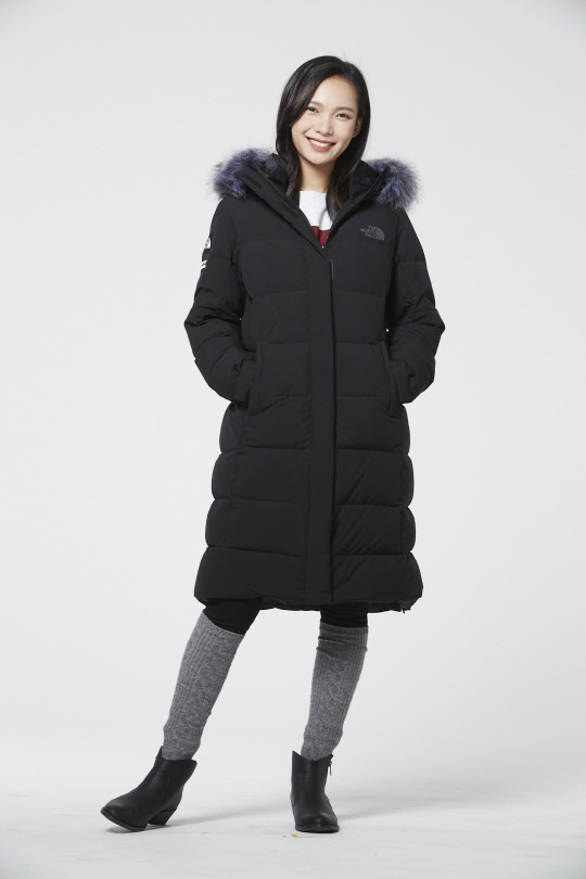 노스페이스 스노우 다운 패딩 <신세계백화점 제공>